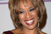 Gayle-king-makeup-for-mature-dark-skin-side